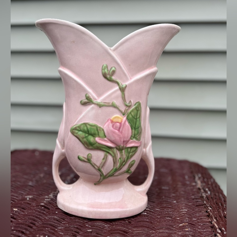 Vintage Hull Pottery vase from the Magnolia line,